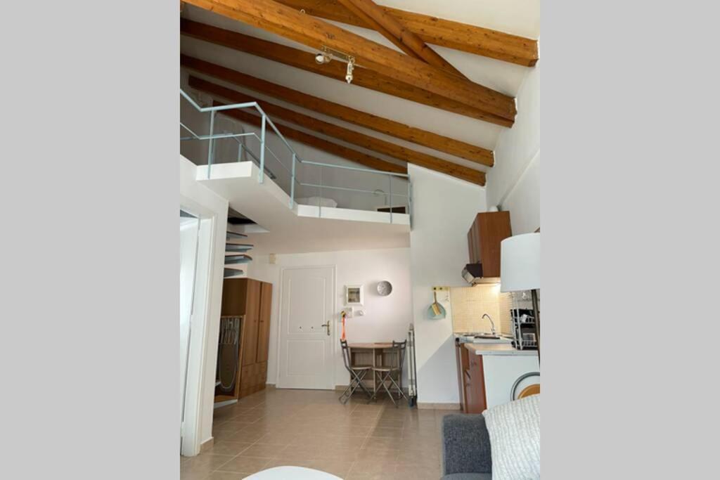 Attic Studio Stay Kalamata Bagian luar foto